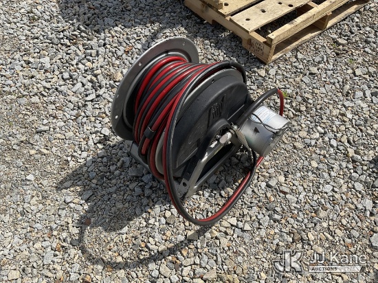 (Shrewsbury, MA) Retractable Dual Hydraulic Hose Reel NOTE: This unit is being sold AS IS/WHERE IS v