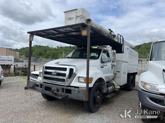 (Smock, PA) Altec LR756, Over-Center Bucket Truck mounted behind cab on 2015 Ford F750 Chipper Dump 