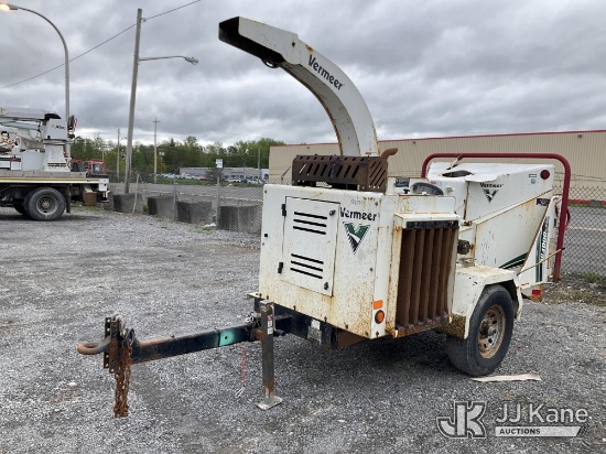 (Rome, NY) 2015 Vermeer BC1000XL Portable Chipper (12in Drum), Trailer Mounted Runs, Rust Damage