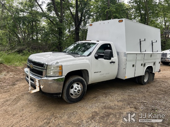(Hagerstown, MD) 2011 Chevy Silverado 3500 Enclosed Service Truck Runs & Moves