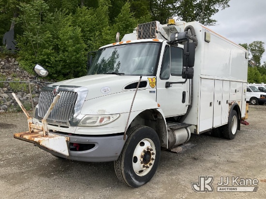 (Shrewsbury, MA) 2014 International 4300 Air Compressor/Enclosed Utility Truck Runs & Moves) (Check