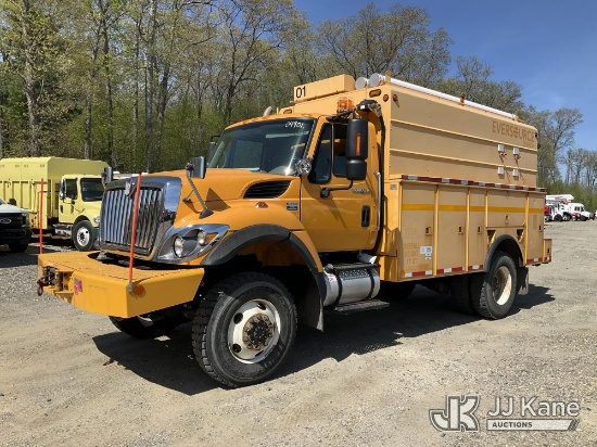 (Shrewsbury, MA) 2010 International 7300 Enclosed Service Truck Runs & Moves) (Check Engine & ABS Li