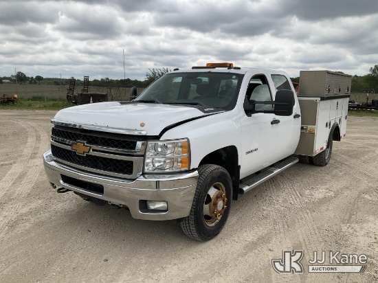 (Charlotte, MI) 2013 Chevrolet Silverado 3500HD 4x4 Crew-Cab Service Truck Runs & Moves) (Engine Lig