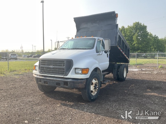 (Louisville, OH) 2001 Ford F750 Dump Truck Runs & Moves, Dump Operates, Interior Damage, Body & Rust