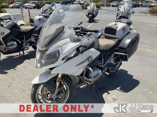 (Jurupa Valley, CA) 2015 BMW R1200RT Motorcycle Won't Stay Running) (Abs Light On