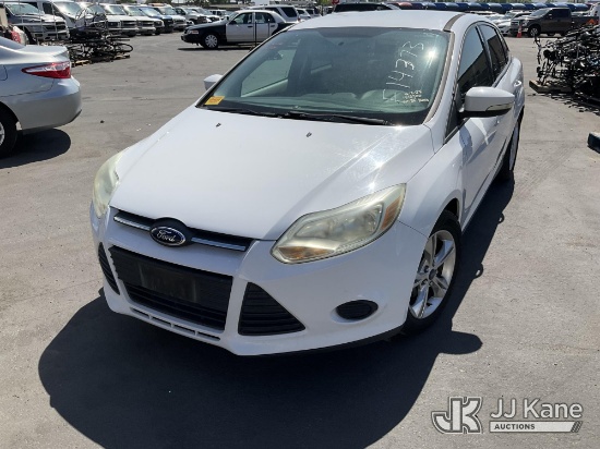 (Jurupa Valley, CA) 2014 Ford Focus 4-Door Sedan Runs & Moves