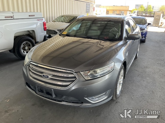 (Jurupa Valley, CA) 2013 Ford Taurus AWD 4-Door Sedan Runs & Moves
