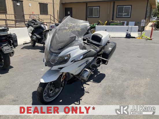 (Jurupa Valley, CA) 2020 BMW R 1250 RT Motorcycle Runs, Operation Unknown) (Abs Light On