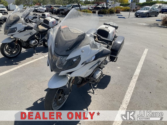 (Jurupa Valley, CA) 2015 BMW R1200RT Motorcycle Won't Stay Running) (Bad Charging System, Runs Rough