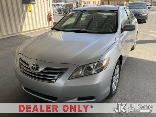 (Jurupa Valley, CA) 2007 Toyota Camry Hybrid 4-Door Sedan Runs & Moves) (Hybrid System Issue, Airbag