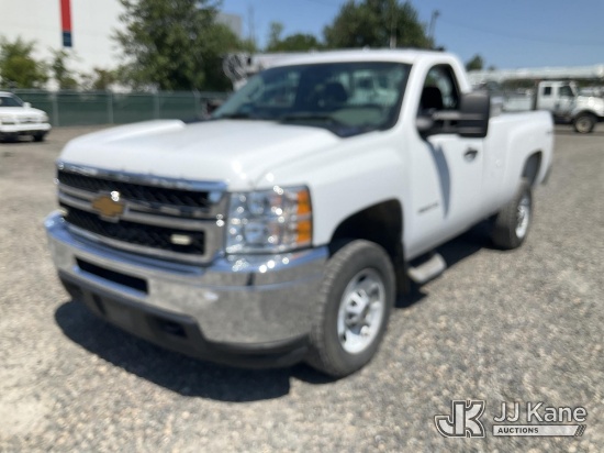 (Portland, OR) 2014 Chevrolet Silverado 2500HD 4x4 Pickup Truck Runs & Moves