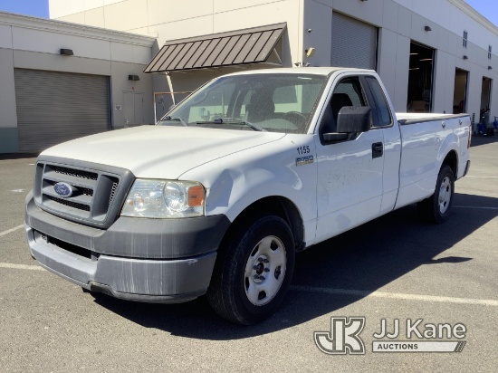 (Petaluma, CA) 2005 Ford F150 Extended-Cab Pickup Truck Runs & Moves) (Body Damage, Seat Damage, Cra
