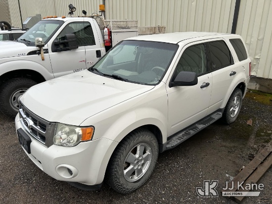 (Butte, MT) 2010 Ford Escape 4-Door Sport Utility Vehicle Runs & Moves) (Seller States: Cylinder #1