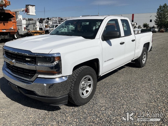 (Portland, OR) 2017 Chevrolet Silverado 1500 4x4 Extended-Cab Pickup Truck Runs & Moves