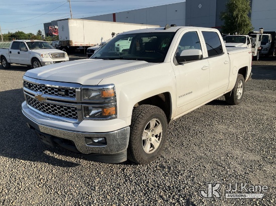 (Portland, OR) 2015 Chevrolet Silverado 1500 4x4 Crew-Cab Pickup Truck Runs & Moves) (Paint Damage