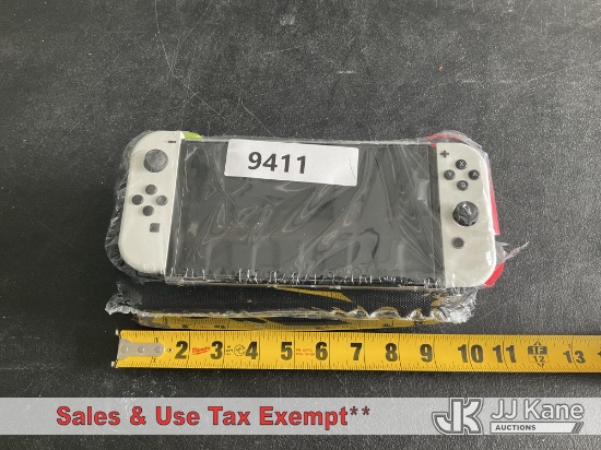 (Las Vegas, NV) 3 Nintendo Switch With 4 Games NOTE: This unit is being sold AS IS/WHERE IS via Time