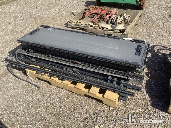 (Phoenix, AZ) Truck Bed Covers (Conditions Unknown ) NOTE: This unit is being sold AS IS/WHERE IS vi