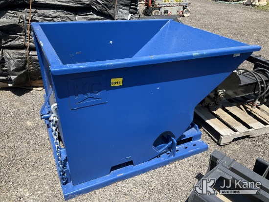 (Salt Lake City, UT) 1.5 yd Self-Dumping Forklift Hopper NOTE: This unit is being sold AS IS/WHERE I