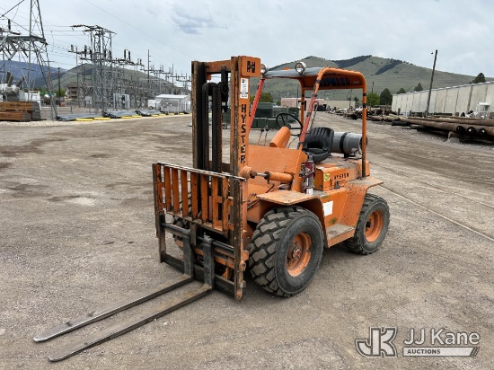 (Missoula, MT) 2000 Hyster P40A Pneumatic Tired Forklift Runs, Moves, Operates