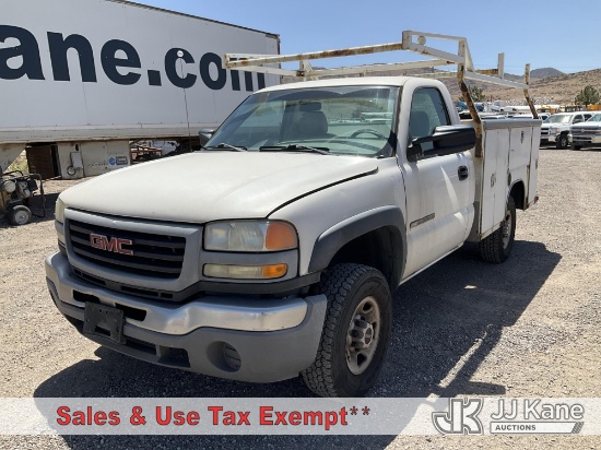 (Sparks, NV) 2005 GMC Sierra 2500HD Service Truck Runs & Moves) (Ripped Drivers Seat, Body Damage