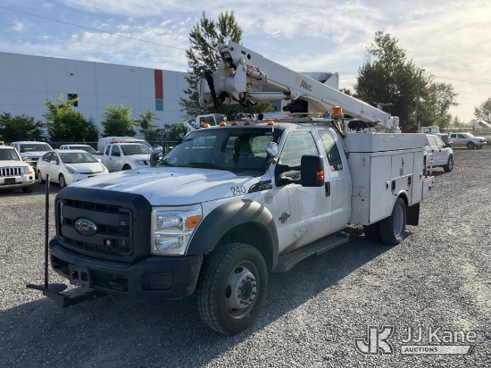 (Portland, OR) Altec AT40G, Articulating & Telescopic Bucket mounted behind cab on 2015 Ford F550 4x