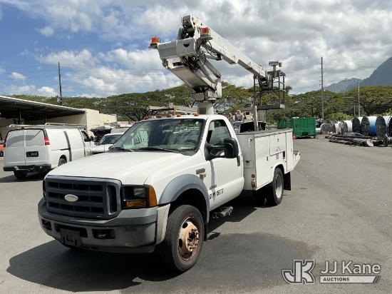 (Kaneohe, HI) Altec AT235, Articulating & Telescopic Bucket Truck mounted behind cab on 2007 Ford F-