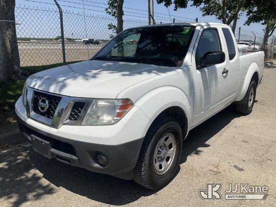 (Dixon, CA) 2016 Nissan Frontier Extended-Cab Pickup Truck Runs & Moves