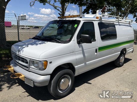 (Dixon, CA) 2000 Ford E250 Econoline Extended Cargo Van Runs & Moves