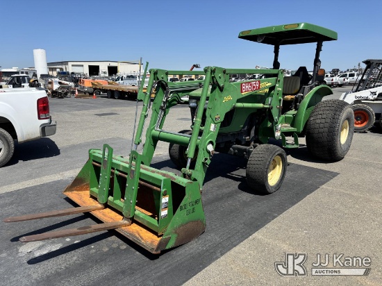(Dixon, CA) John Deere 5325 Tractor Loader Runs & Operates