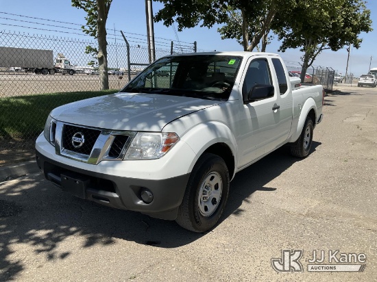 (Dixon, CA) 2016 Nissan Frontier Extended-Cab Pickup Truck Runs & Moves