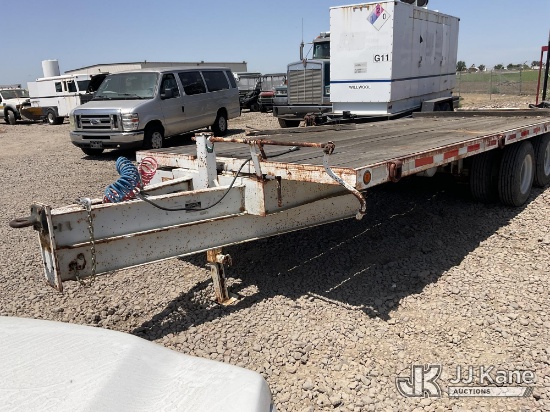 (Dixon, CA) 1999 Built-Rite T/A Dove Tail Trailer, Trailer Deck Damaged
