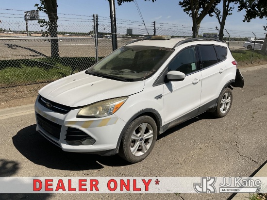 (Dixon, CA) 2015 Ford Escape 4x4 4-Door Sport Utility Vehicle Runs & Moves) (Rear End Damage