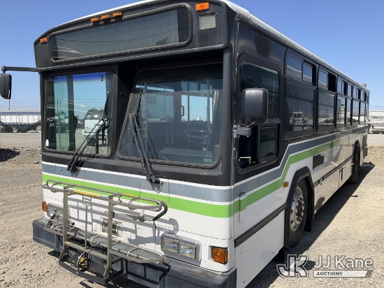 (Dixon, CA) 2002 Gillig C20B102N4 Bus Runs & Moves