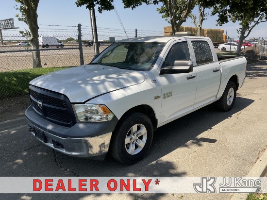 (Dixon, CA) 2014 RAM 1500 4x4 Crew-Cab Pickup Truck Runs & Moves) (Check Engine Light, Does Not Go I