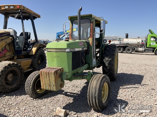 (Dixon, CA) 1991 John Deere 2355 Utility Tractor Not Running)(Major Oil Leak, Seat In Bad Condition,