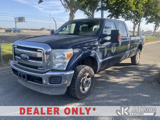 (Dixon, CA) 2011 Ford F250 4x4 Crew-Cab Pickup Truck Runs & Moves) (Engine Code P0456
