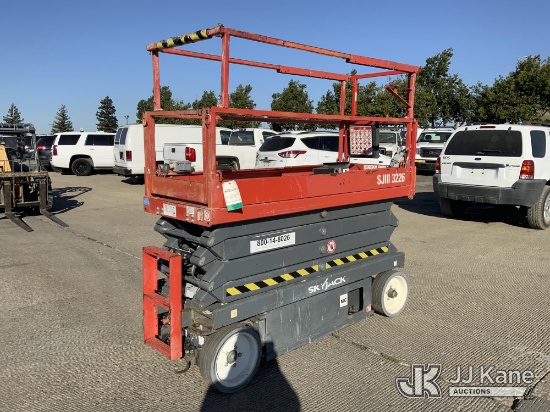(Dixon, CA) 2017 Sky Jack SJIII 3226 Self-Propelled Scissor Lift Runs & Operates