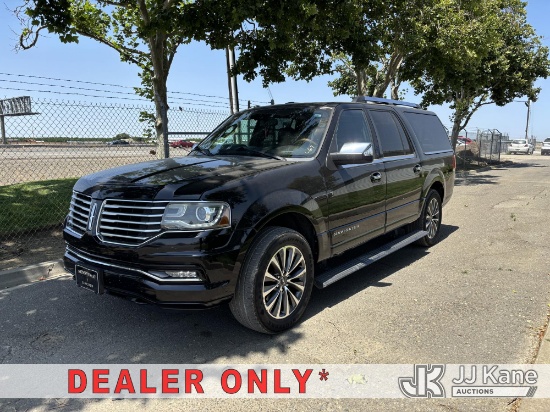 (Dixon, CA) 2016 Lincoln Navigator 4-Door Sport Utility Vehicle Runs & Moves) (Permanent Code (P0420
