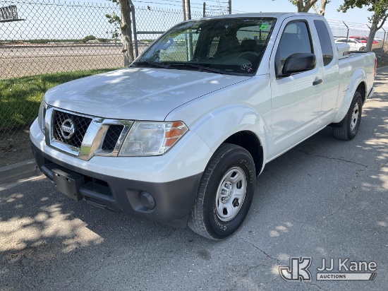 (Dixon, CA) 2017 Nissan Frontier Extended-Cab Pickup Truck Runs & Moves
