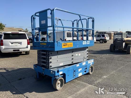 (Dixon, CA) 2018 Genie GS-3246 Self-Propelled Scissor Lift Runs & Operates