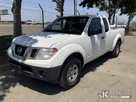(Dixon, CA) 2016 Nissan Frontier Extended-Cab Pickup Truck Runs & Moves
