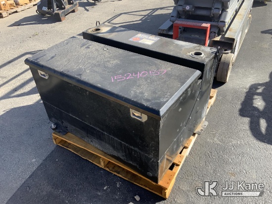 (Dixon, CA) Better Built Tool Box / 75 gal Transfer Pump Combo (Used ) NOTE: This unit is being sold