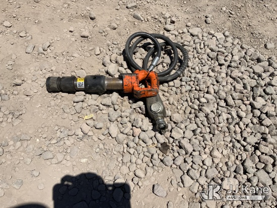 (Dixon, CA) Pneumatic Chipping Hammer (Condition Unknown ) NOTE: This unit is being sold AS IS/WHERE