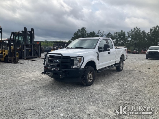 (Villa Rica, GA) 2018 Ford F250 4x4 Extended-Cab Pickup Truck, (GA Power Unit) Runs & Move) (Body/Pa