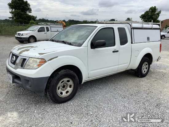 (Villa Rica, GA) 2016 Nissan Frontier Extended-Cab Pickup Truck Runs & Moves) (Jump To Start, Body/P
