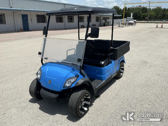 (Thonotosassa, FL) Yamaha Golf Cart Runs & Moves)(Smokes