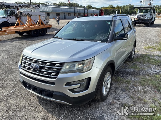 (Thonotosassa, FL) 2017 Ford Explorer 4-Door Sport Utility Vehicle Runs & Moves