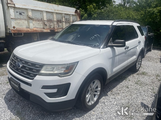 (Columbiana, AL) 2016 Ford Explorer Sport Utility Vehicle, (County Owned) Runs & Moves) (Windshield 