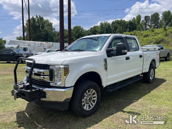(Florence, SC) 2018 Ford F250 SD 4x4 Crew-Cab Pickup Truck Runs & Moves