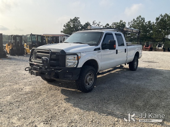 (Villa Rica, GA) 2015 Ford F350 4x4 Crew-Cab Pickup Truck, (GA Power Unit) Runs & Moves) (Body/Paint